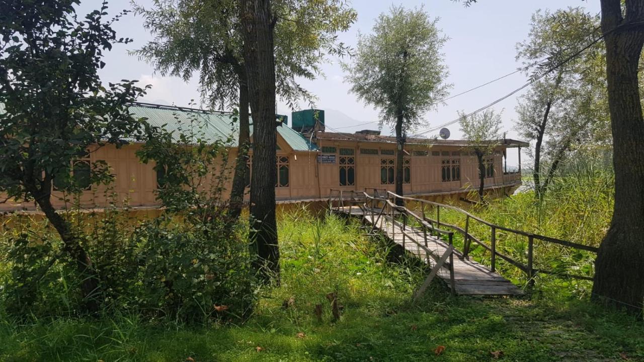 Hotel Kings Houseboats Srīnagar Exterior foto